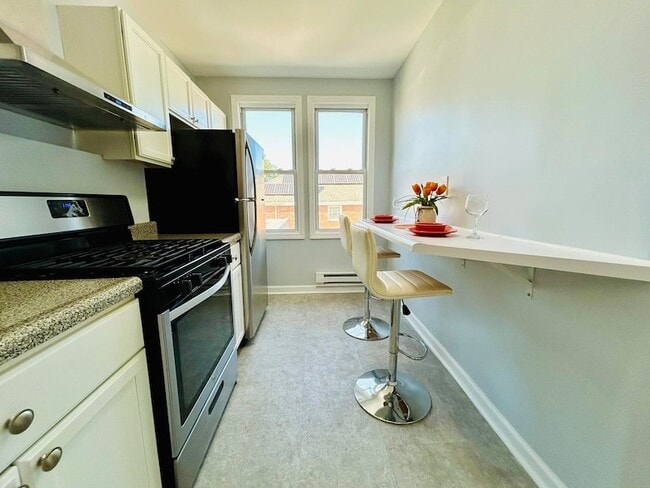 Building Photo - 8421 Bergenline Ave