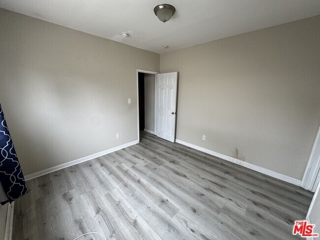 Building Photo - 5401 W Olympic Blvd