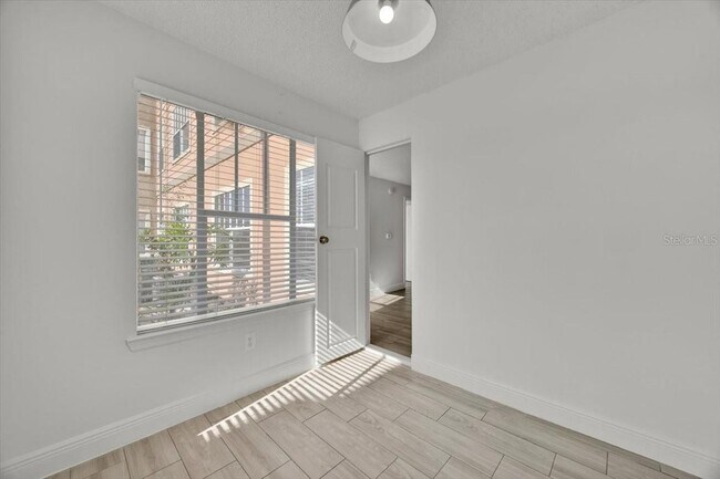 Building Photo - 2212 Grand Cayman Ct