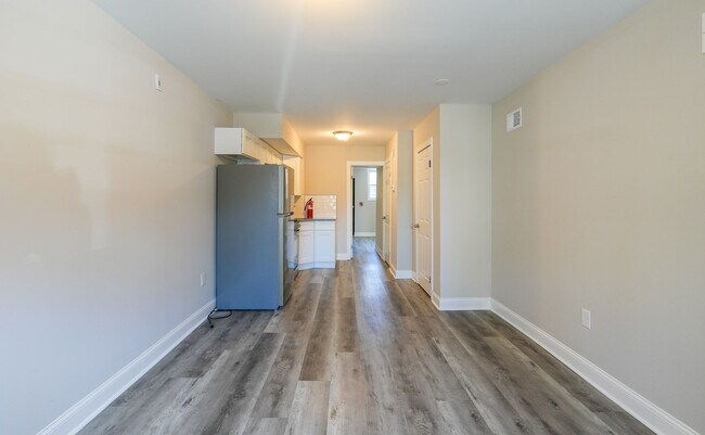 Building Photo - 1335 S 8th St