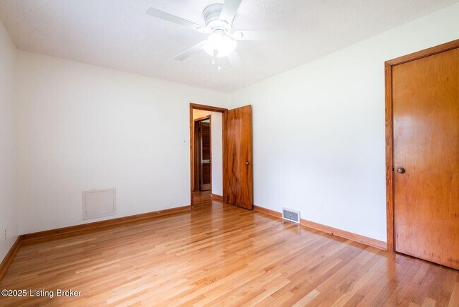 Building Photo - 2816 Milburn Ave