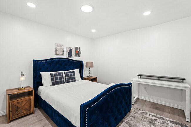 Building Photo - Fully Furnished 2BR Home w/ Private Entry ...