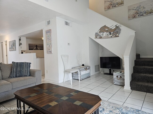 Building Photo - 4302 Seagate Ln N