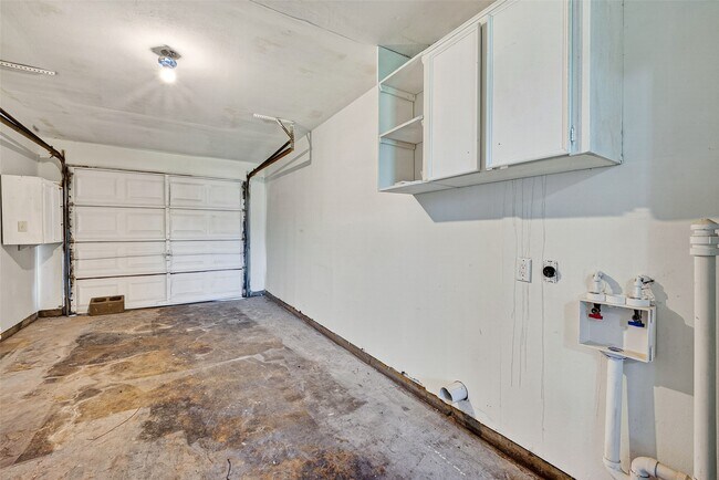 Building Photo - 1200 Cypress St