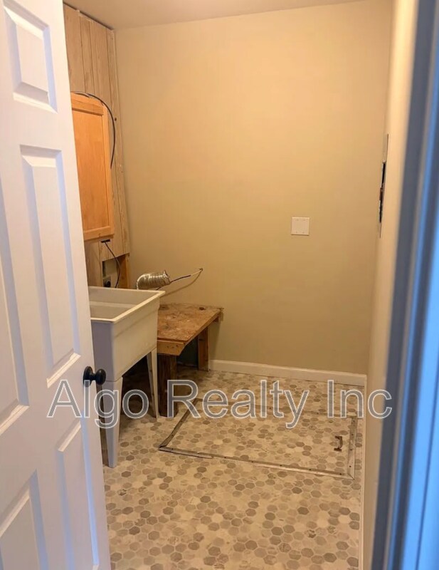 Building Photo - 5109 48th Ave N