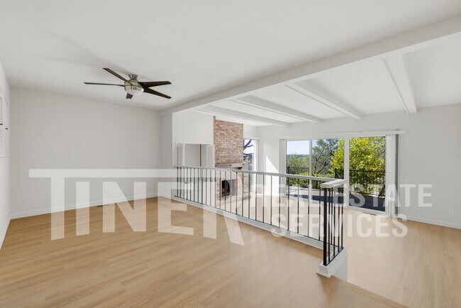 Building Photo - 8708 Bluff Ln