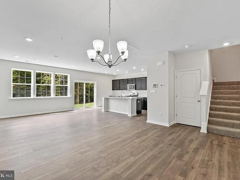 Building Photo - 225 Correri St