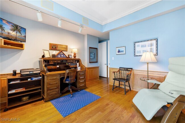 Building Photo - 7515 Pelican Bay Blvd