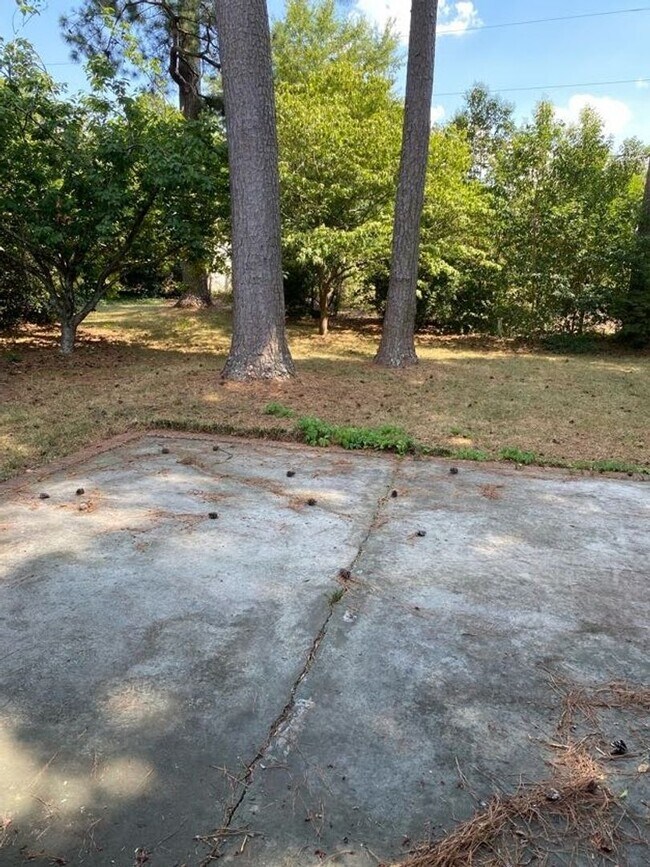 Building Photo - Beautiful Home FOR RENT