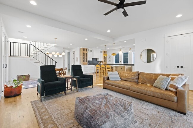 Building Photo - Luxury Rental in the Heart of the Rose District