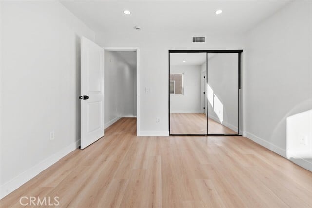 Building Photo - 552 Hahn Ave