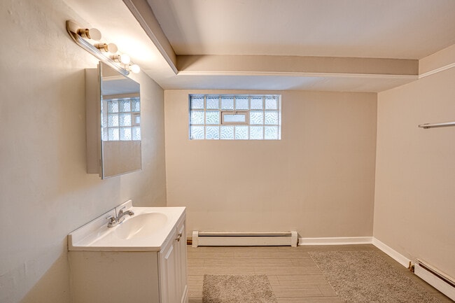 Building Photo - 3235 W 157th St