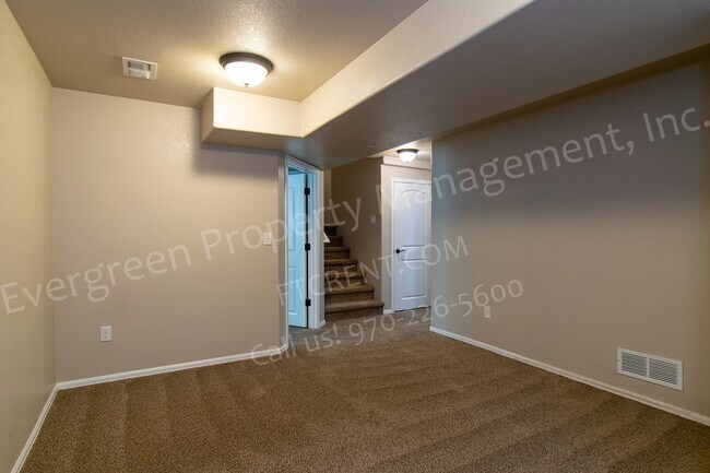 Building Photo - 3015 Denver Dr