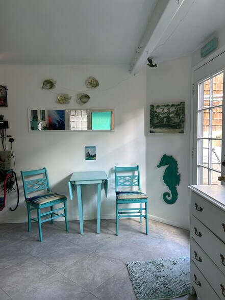 Building Photo - 1060 Waring St