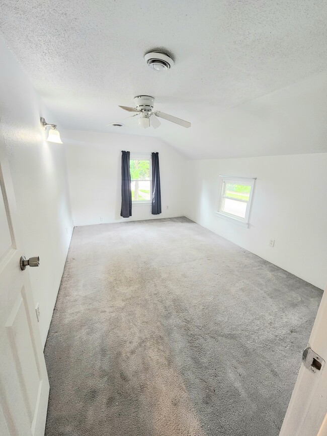 2nd floor - bedroom #3 - 110 W Short St