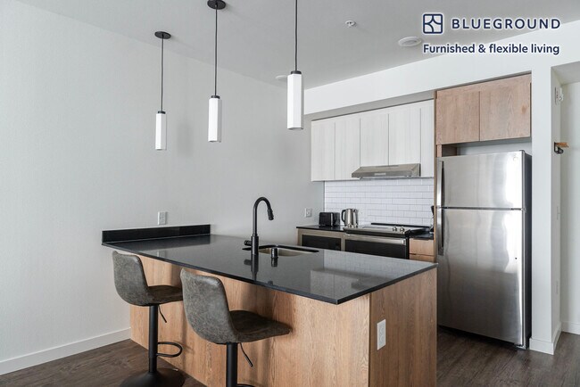 Building Photo - 1502 Fawcett Ave