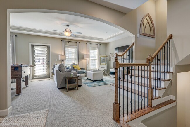 Building Photo - 2114 W Village Xing