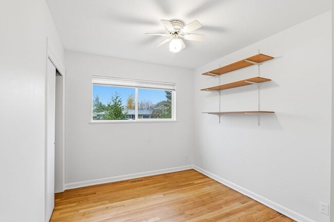 Building Photo - Charming One-Level 3 Bedroom/ 1.5 Bath Beaverton Home | Large ¼-Acre Lot