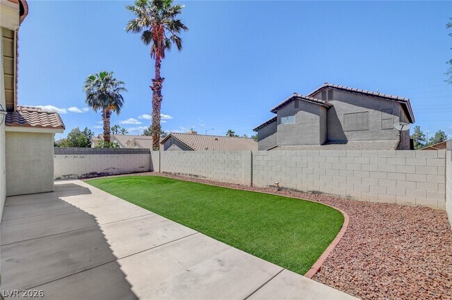 Building Photo - 980 Sand Coral Dr
