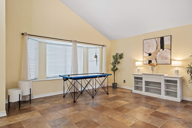 Building Photo - 2003 Pierce Ct