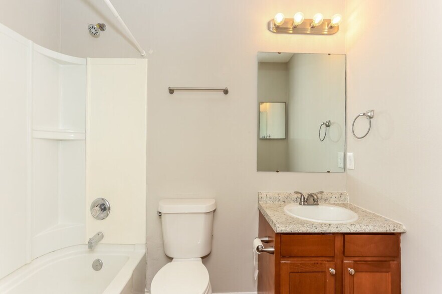 Building Photo - 3536 Alec Dr