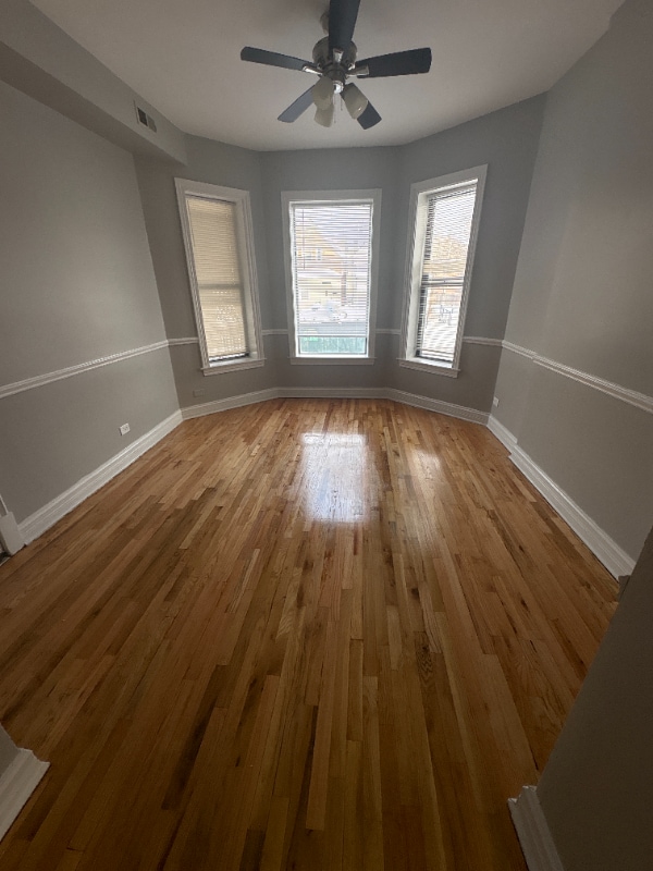 Building Photo - 7314 S Kenwood Ave