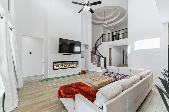 Building Photo - 3125 Stingray Cv Dr