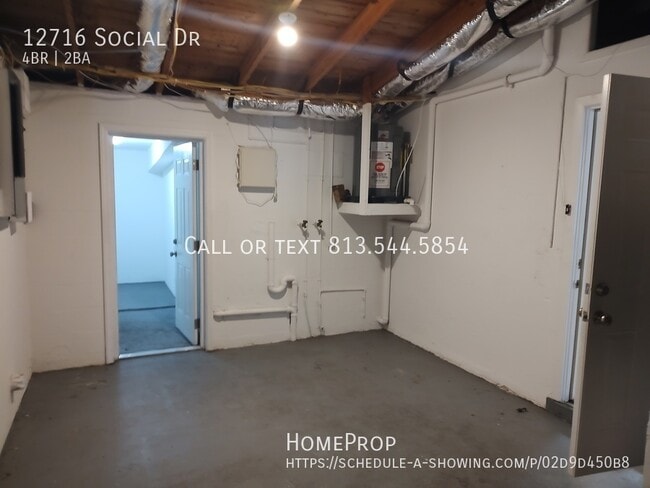 Building Photo - 12716 Social Dr