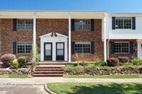 Building Photo - Unbeatable Chapel Hill Location — Across from University Mall, Bus Line, Minutes to UNC