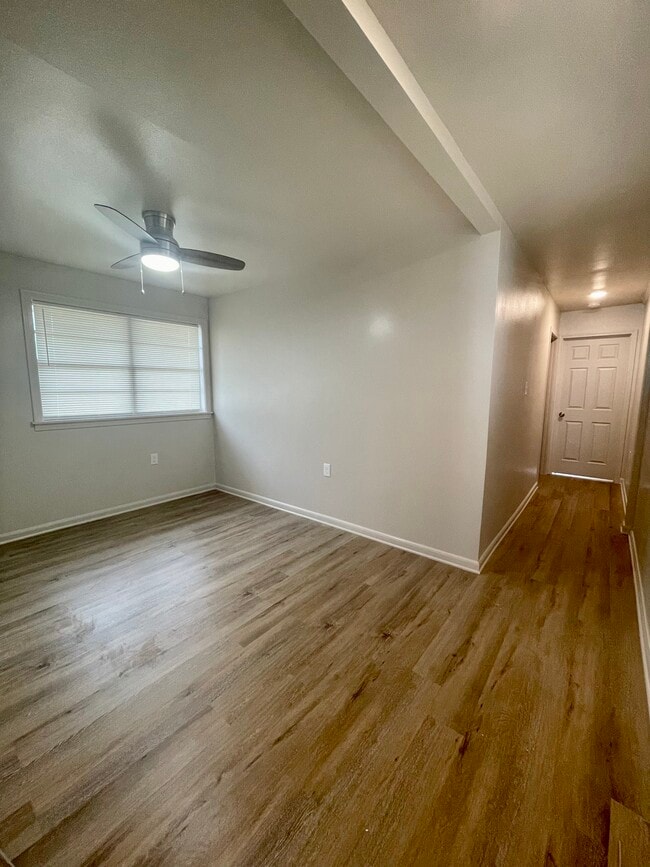 Building Photo - 152 Rencopas Ct