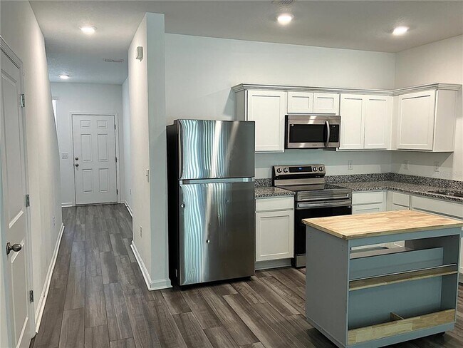 Building Photo - 38061 Elby Ln