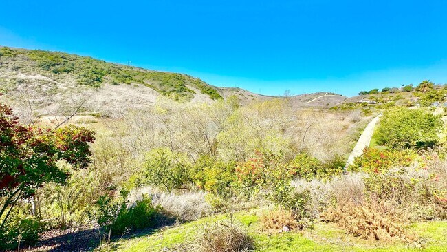 Building Photo - Wonderful & Updated Two-Story in the Quiet and Peaceful Wanis View Estates Community of Oceanside!