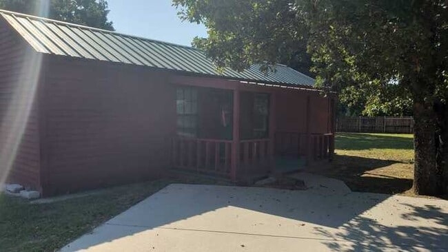 Building Photo - 134 Private Rd 3228