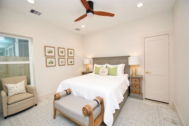 Building Photo - 6312 Illinois St