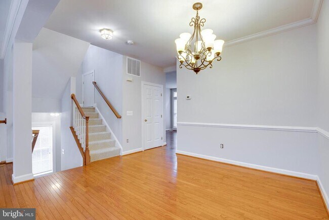 Building Photo - 12691 Heron Ridge Dr