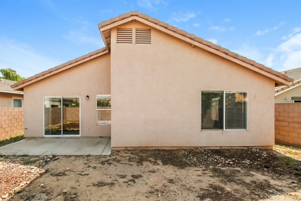 Building Photo - 1652 N Serina