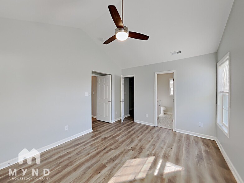 Building Photo - 1012 Tellis Dr