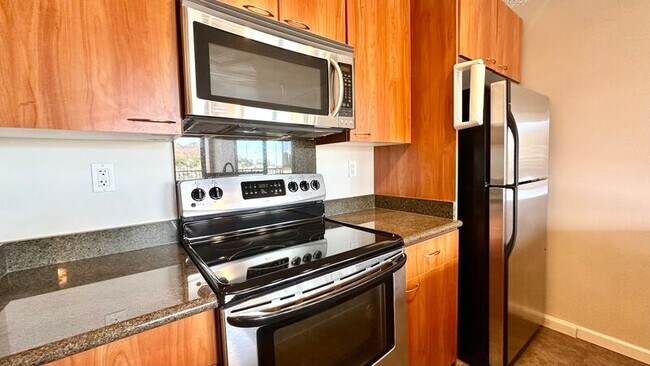 Building Photo - 55 S Judd St
