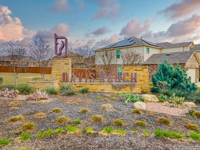 Building Photo - 12142 Buckaroo Ranch