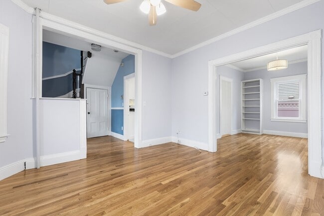 Building Photo - 25 Blanche St