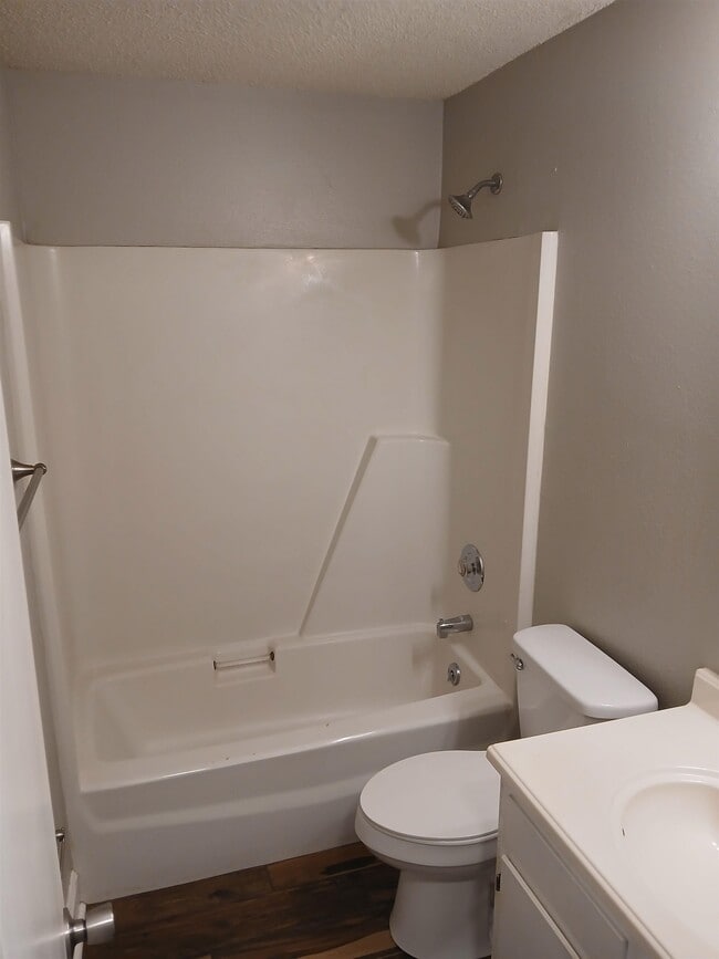 Building Photo - 443 Cactus St