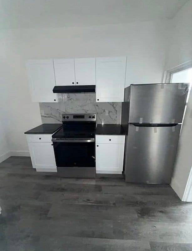 Building Photo - 25 Riverview Pl