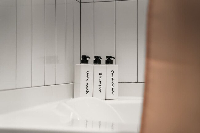 Building Photo - 14532 Star Water Rd