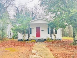 Building Photo - 2554 Hemphill St