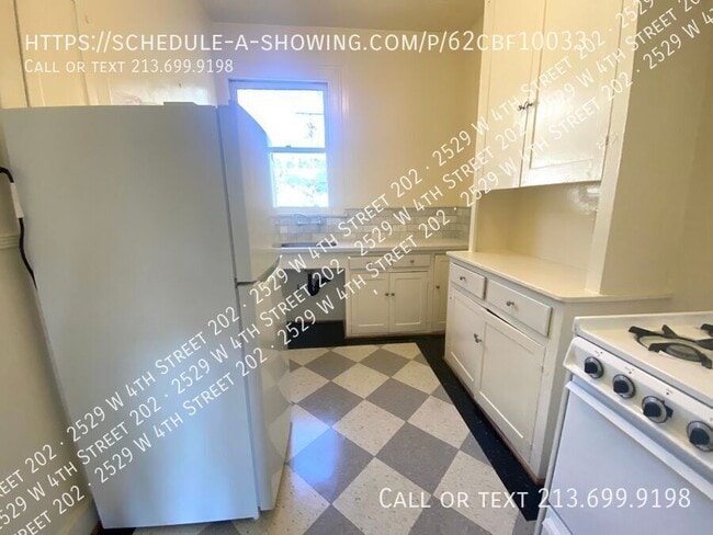 Building Photo - 2529 4th St