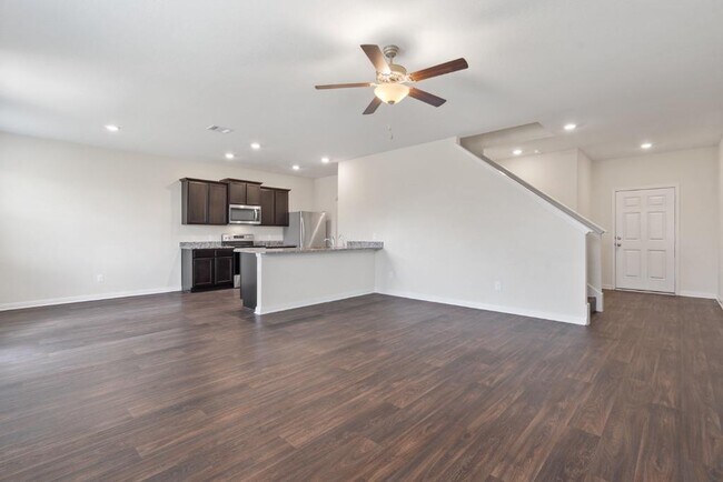 Building Photo - 1342 Amy Dr