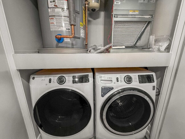 Building Photo - 626 N Delaware Ave