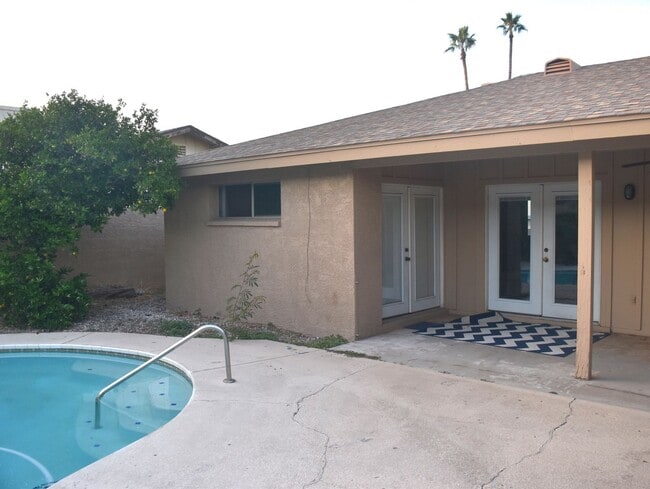 Building Photo - Awesome 5 Bed 2 Bath Home at ASU