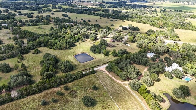 Building Photo - 11773 Newberg Rd