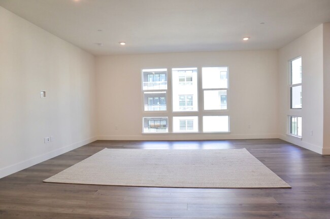 Building Photo - State of the Art Condo located in Fremont! – Metro West Community!